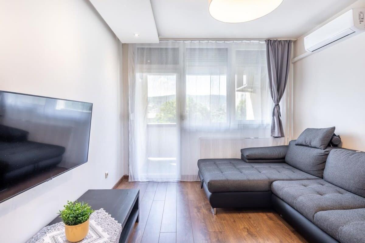 Cozy Quiet Apartment With A Balcony Budapešť Exteriér fotografie